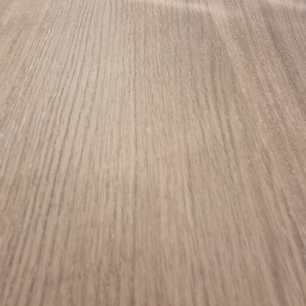 Table salle à manger - bois massif