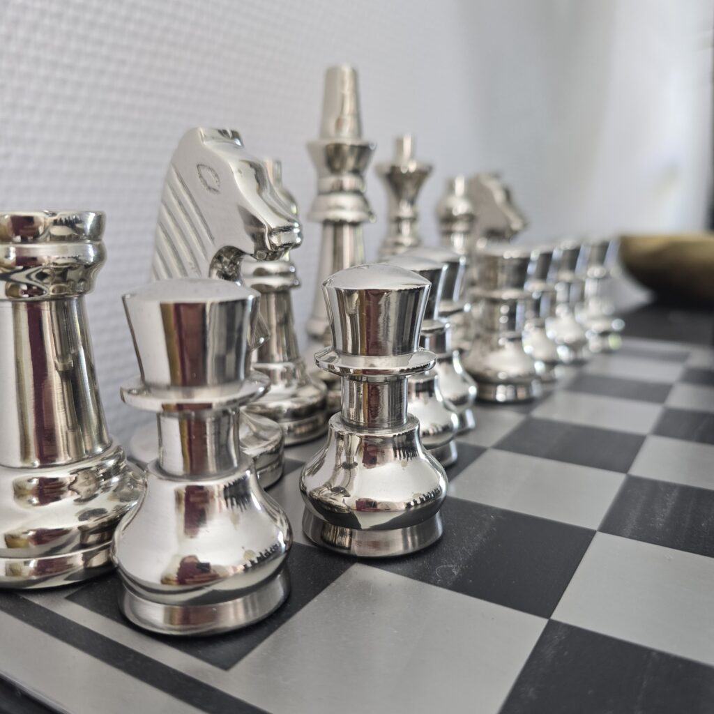 ROYAL-Échiquier Luxe Aluminium et Bois – Image 3